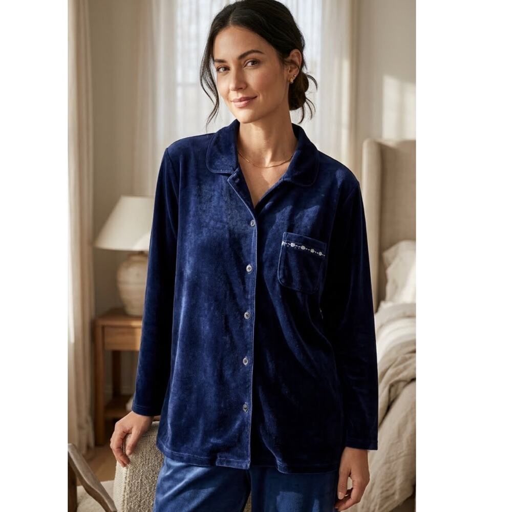 Victoria’s Secret Velvet Pajama Top Blue Small FINAL PRICE